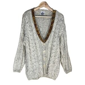 The Ragged Priest Women's Sweater Size L 100% Wool Long Sleeve